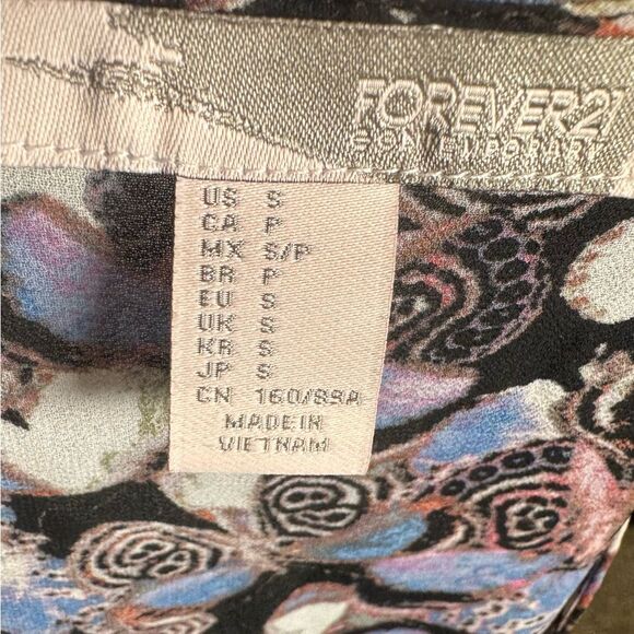 Long sleeve chiffon semi sheer abstract butterfly print top size small - Picture 4 of 6